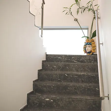 Upper - Boutique Bed & Breakfast