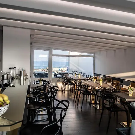 Upper - Boutique Bed & Breakfast