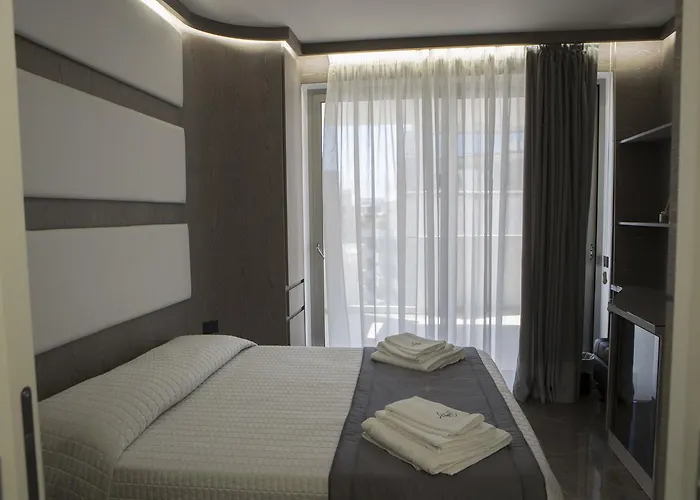 Upper - Boutique 4*