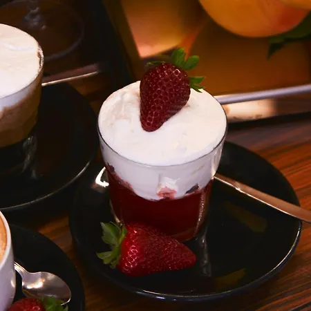 Upper - Boutique Bed and breakfast