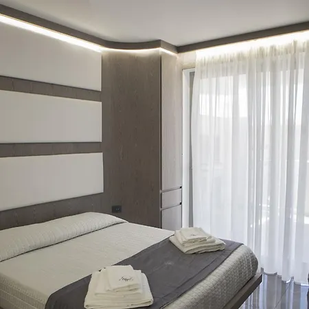 Upper - Boutique Bed & Breakfast